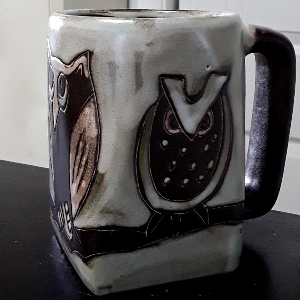 Whimsical 1-1/2 cup Mara Artist-Signed Stoneware Owl Mug